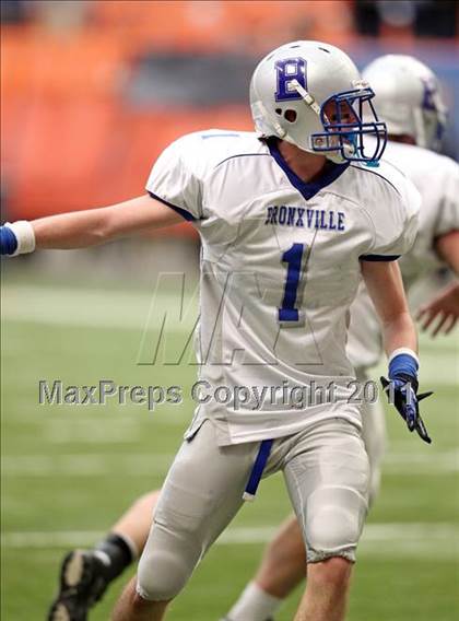 Thumbnail 1 in Bronxville vs General Brown (NYSPHSAA Class C Final) photogallery.