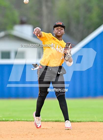 Thumbnail 1 in DeRidder vs Lake Charles College Prep  photogallery.