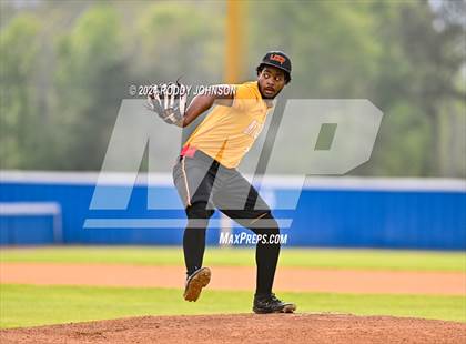 Thumbnail 1 in DeRidder vs Lake Charles College Prep  photogallery.