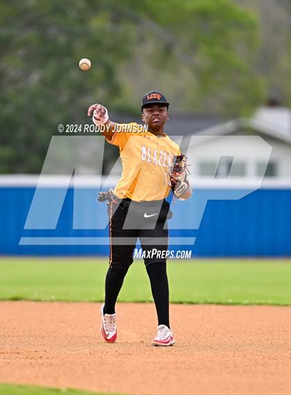 Thumbnail 1 in DeRidder vs Lake Charles College Prep  photogallery.
