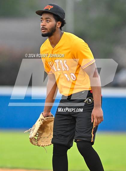 Thumbnail 2 in DeRidder vs Lake Charles College Prep  photogallery.