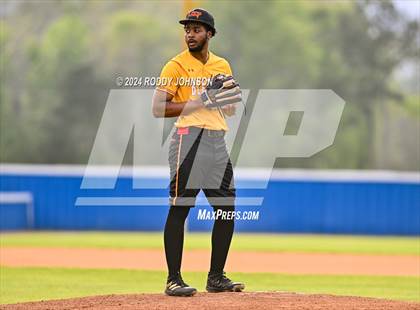 Thumbnail 2 in DeRidder vs Lake Charles College Prep  photogallery.