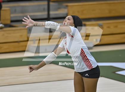 Thumbnail 1 in Richmond v New Palestine (IHSAA Class 4A Sectionals Round 1) photogallery.