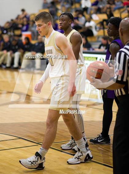 Thumbnail 1 in Jordan vs Morton Ranch photogallery.