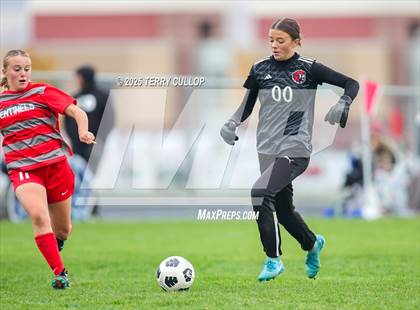 Thumbnail 3 in American Fork vs. Mountain Ridge (UHSAA 6A Quarter Final) photogallery.