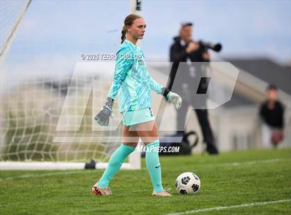 Thumbnail 1 in American Fork vs. Mountain Ridge (UHSAA 6A Quarter Final) photogallery.