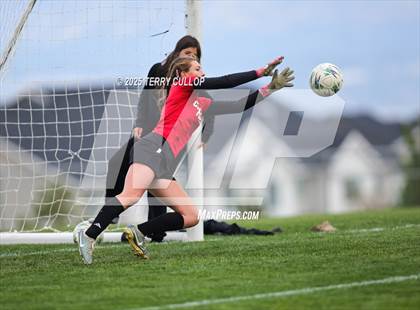 Thumbnail 1 in American Fork vs. Mountain Ridge (UHSAA 6A Quarter Final) photogallery.