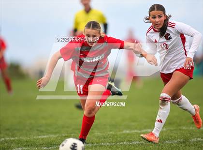 Thumbnail 2 in American Fork vs. Mountain Ridge (UHSAA 6A Quarter Final) photogallery.