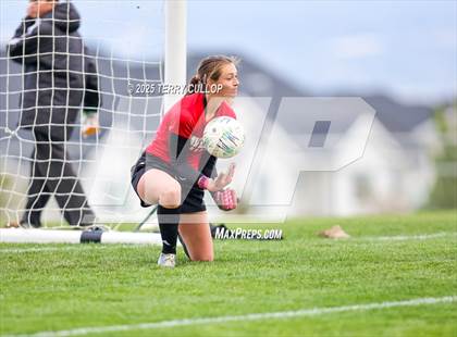 Thumbnail 1 in American Fork vs. Mountain Ridge (UHSAA 6A Quarter Final) photogallery.