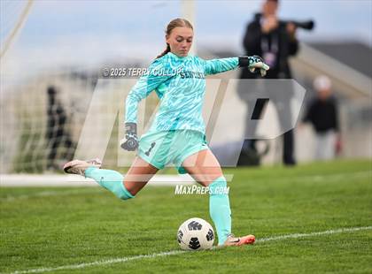 Thumbnail 3 in American Fork vs. Mountain Ridge (UHSAA 6A Quarter Final) photogallery.