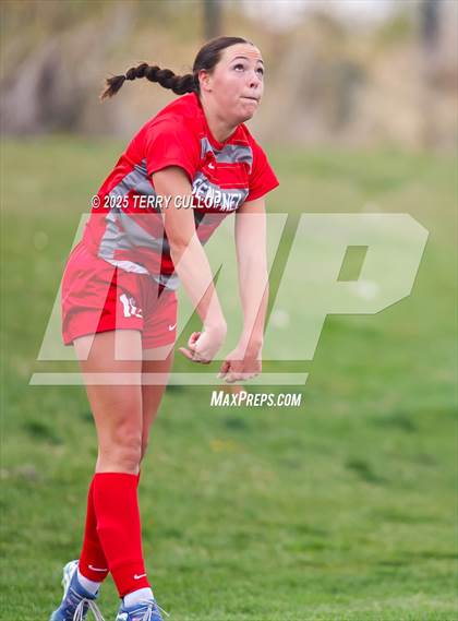 Thumbnail 3 in American Fork vs. Mountain Ridge (UHSAA 6A Quarter Final) photogallery.