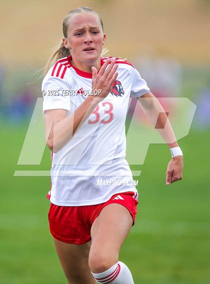 Thumbnail 2 in American Fork vs. Mountain Ridge (UHSAA 6A Quarter Final) photogallery.