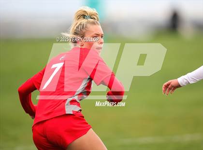 Thumbnail 3 in American Fork vs. Mountain Ridge (UHSAA 6A Quarter Final) photogallery.