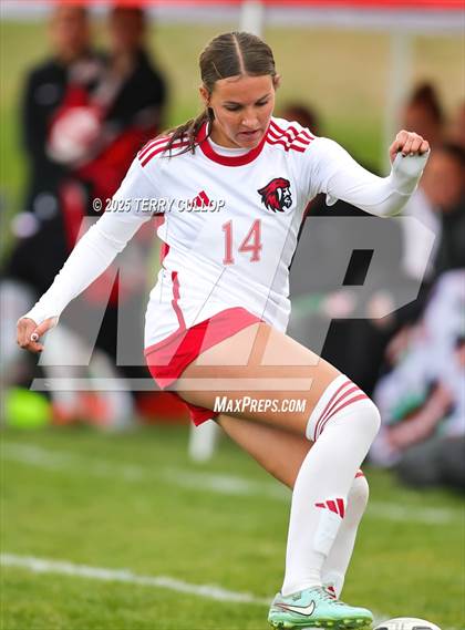 Thumbnail 3 in American Fork vs. Mountain Ridge (UHSAA 6A Quarter Final) photogallery.