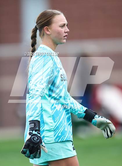Thumbnail 3 in American Fork vs. Mountain Ridge (UHSAA 6A Quarter Final) photogallery.