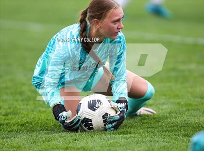 Thumbnail 3 in American Fork vs. Mountain Ridge (UHSAA 6A Quarter Final) photogallery.