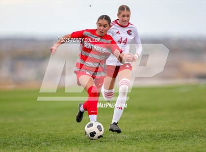 Thumbnail 2 in American Fork vs. Mountain Ridge (UHSAA 6A Quarter Final) photogallery.