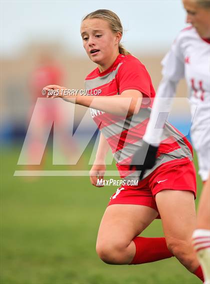 Thumbnail 2 in American Fork vs. Mountain Ridge (UHSAA 6A Quarter Final) photogallery.