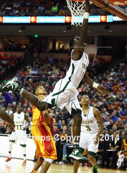 Thumbnail 2 in Madison vs. Yates (UIL 3A Final) photogallery.