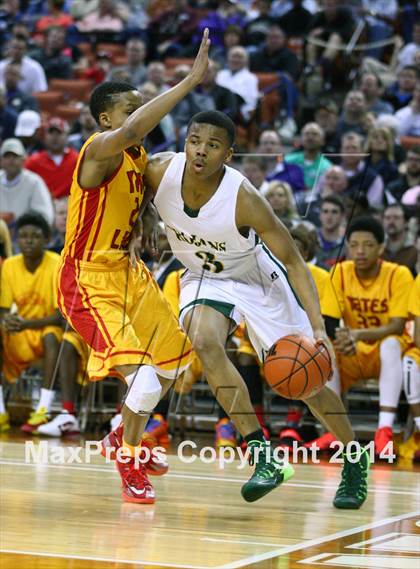 Thumbnail 1 in Madison vs. Yates (UIL 3A Final) photogallery.
