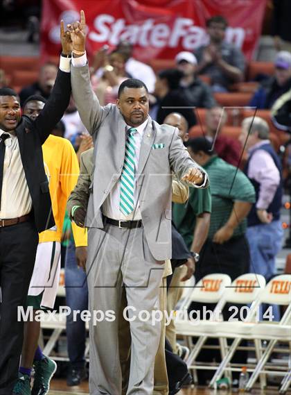 Thumbnail 1 in Madison vs. Yates (UIL 3A Final) photogallery.