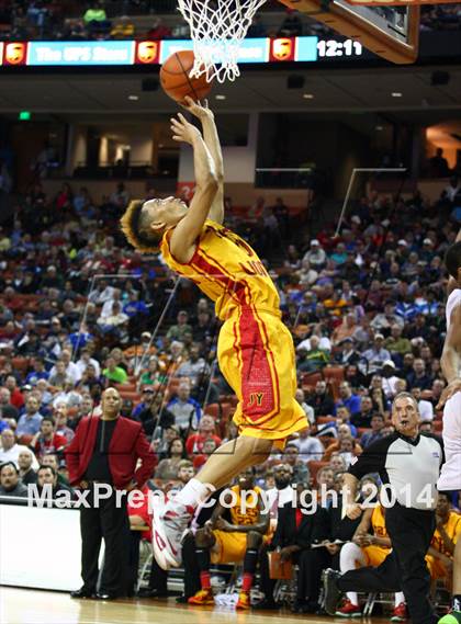 Thumbnail 3 in Madison vs. Yates (UIL 3A Final) photogallery.
