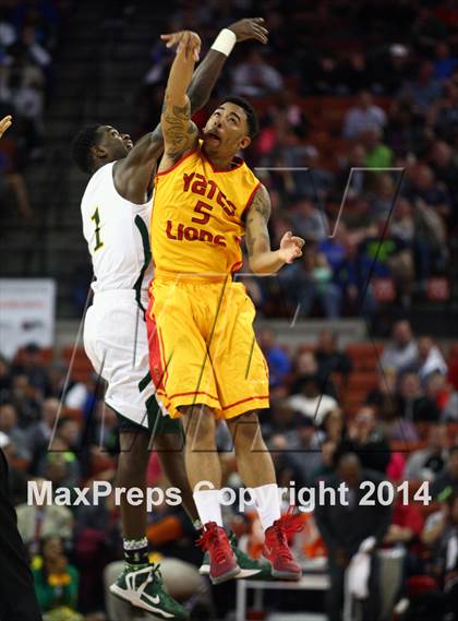 Thumbnail 1 in Madison vs. Yates (UIL 3A Final) photogallery.
