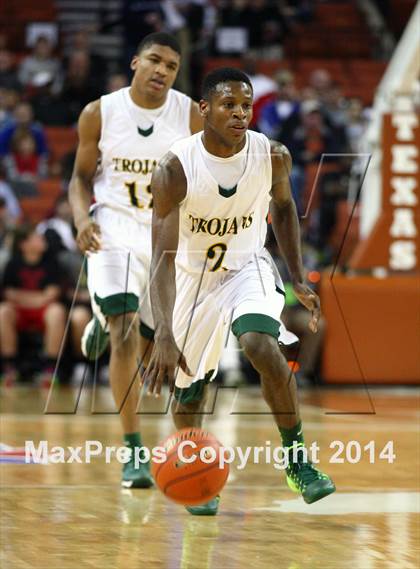 Thumbnail 2 in Madison vs. Yates (UIL 3A Final) photogallery.