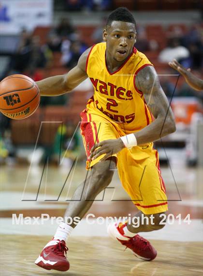 Thumbnail 2 in Madison vs. Yates (UIL 3A Final) photogallery.