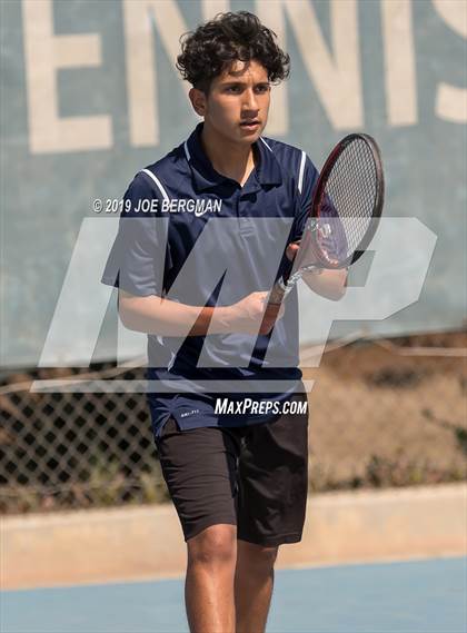 Thumbnail 1 in Golden Valley vs. East Bakersfield (Lynch Cup) photogallery.