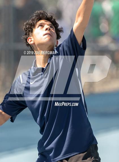Thumbnail 3 in Golden Valley vs. East Bakersfield (Lynch Cup) photogallery.
