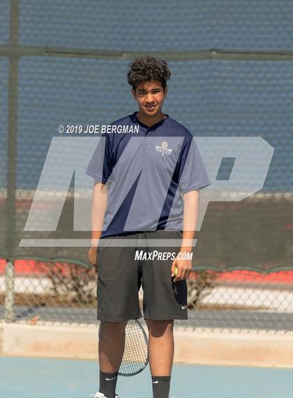 Thumbnail 2 in Golden Valley vs. East Bakersfield (Lynch Cup) photogallery.