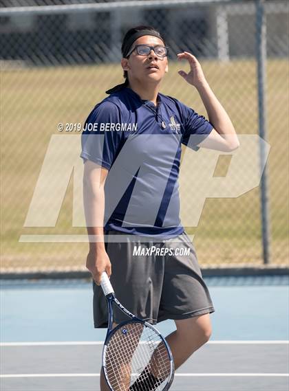 Thumbnail 2 in Golden Valley vs. East Bakersfield (Lynch Cup) photogallery.