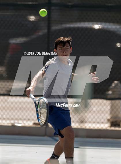Thumbnail 2 in Golden Valley vs. East Bakersfield (Lynch Cup) photogallery.