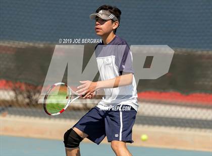 Thumbnail 3 in Golden Valley vs. East Bakersfield (Lynch Cup) photogallery.