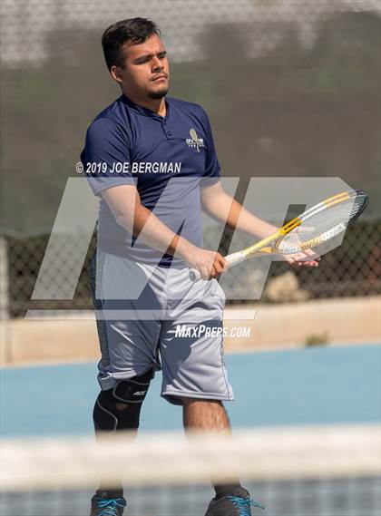 Thumbnail 2 in Golden Valley vs. East Bakersfield (Lynch Cup) photogallery.