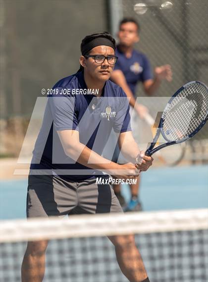 Thumbnail 2 in Golden Valley vs. East Bakersfield (Lynch Cup) photogallery.