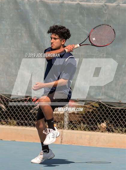 Thumbnail 1 in Golden Valley vs. East Bakersfield (Lynch Cup) photogallery.