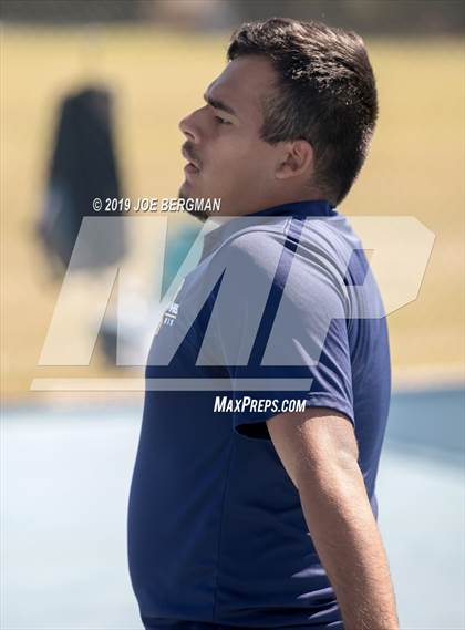 Thumbnail 2 in Golden Valley vs. East Bakersfield (Lynch Cup) photogallery.