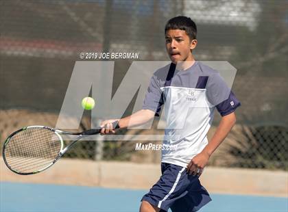 Thumbnail 2 in Golden Valley vs. East Bakersfield (Lynch Cup) photogallery.