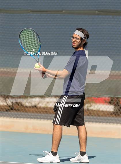 Thumbnail 3 in Golden Valley vs. East Bakersfield (Lynch Cup) photogallery.