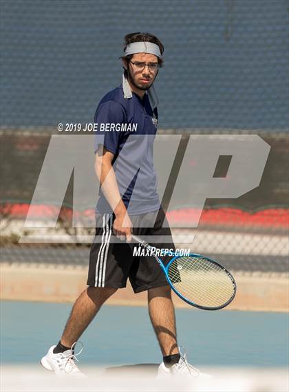 Thumbnail 2 in Golden Valley vs. East Bakersfield (Lynch Cup) photogallery.