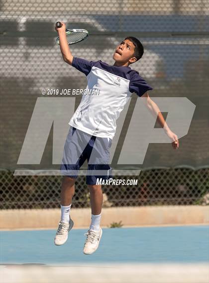 Thumbnail 3 in Golden Valley vs. East Bakersfield (Lynch Cup) photogallery.