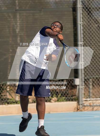 Thumbnail 3 in Golden Valley vs. East Bakersfield (Lynch Cup) photogallery.