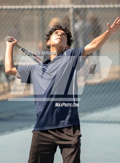 Thumbnail 1 in Golden Valley vs. East Bakersfield (Lynch Cup) photogallery.