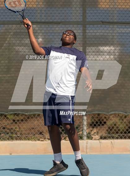 Thumbnail 1 in Golden Valley vs. East Bakersfield (Lynch Cup) photogallery.