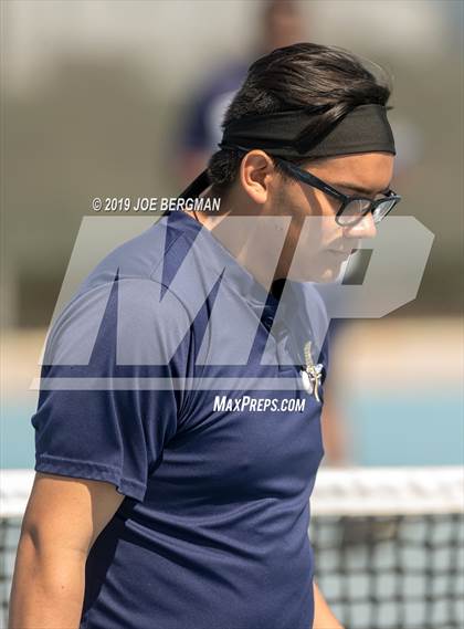 Thumbnail 1 in Golden Valley vs. East Bakersfield (Lynch Cup) photogallery.
