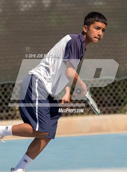 Thumbnail 2 in Golden Valley vs. East Bakersfield (Lynch Cup) photogallery.