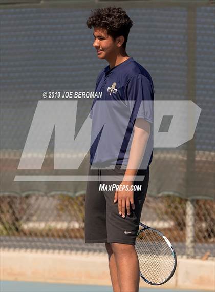 Thumbnail 3 in Golden Valley vs. East Bakersfield (Lynch Cup) photogallery.