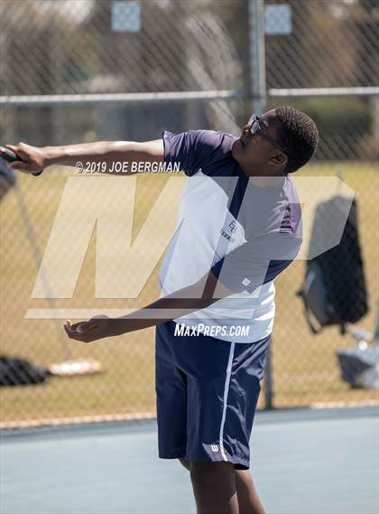 Thumbnail 1 in Golden Valley vs. East Bakersfield (Lynch Cup) photogallery.